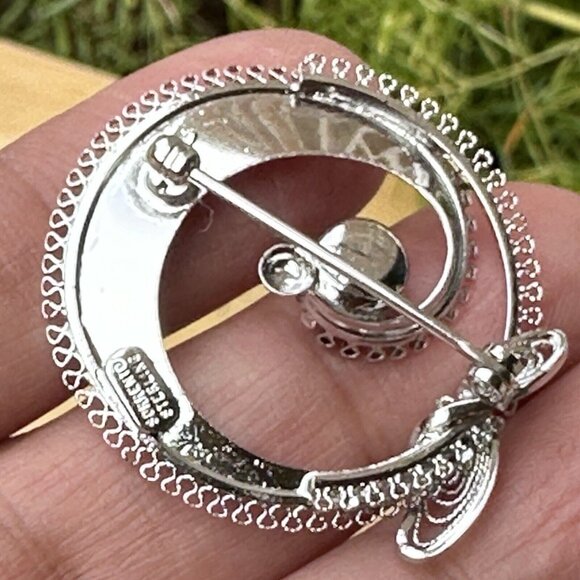 Sorrento Brooch 1.25" Hematite Cab Filigree Swirl C Clasp Deco 925 Sterling 3.7g - Picture 3 of 5